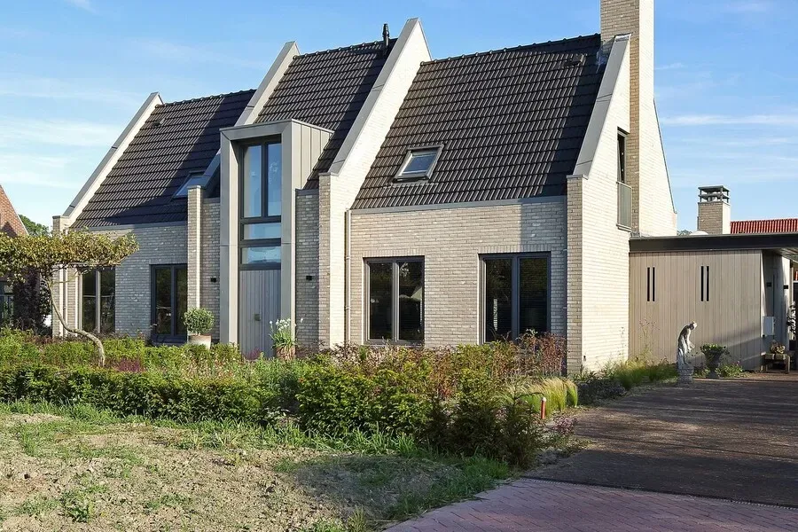 Genießen des Landes von Taris 3