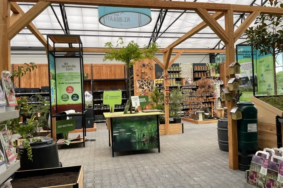 IGCA-delegatie bezoekt tuincentrum Abbing om nieuwe winkel te bekijken